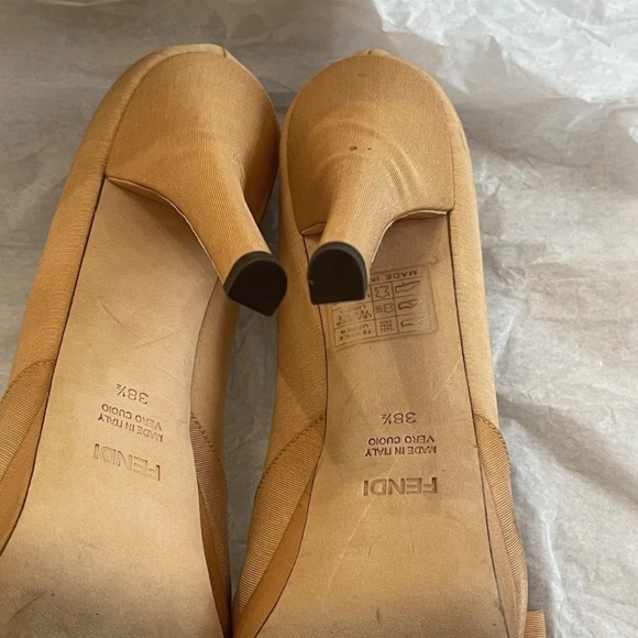 NEW! FENDI Peach Satin Bow Peep Toe Platform Heels Pumps 38.5 - Picture 15 of 16